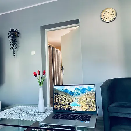 Pod Debem 아파트 *